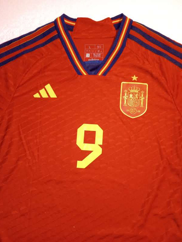 Gavi #9 Spain 2022 World Cup Qatar Match Slim Red Home Long Sleeve Soccer Jersey