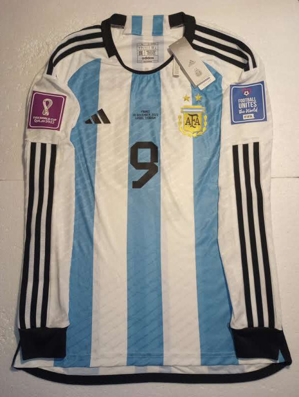 Julian Alvarez #9 Argentina 2022 World Cup Final Home Long Sleeve Soccer Jersey